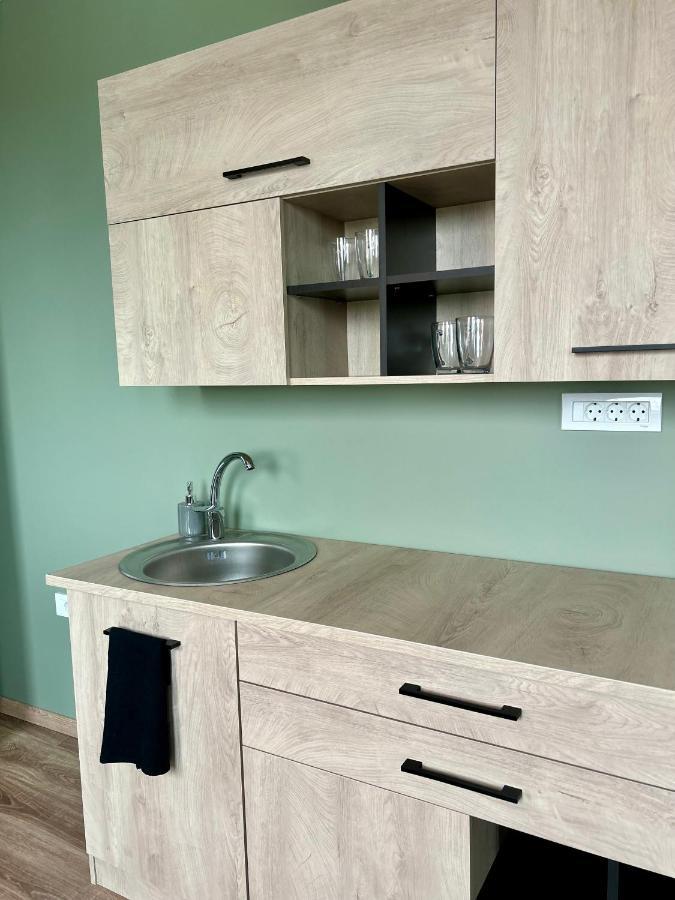 Becca'S Downtown Apartment With Private Parking Oradea Exterior foto
