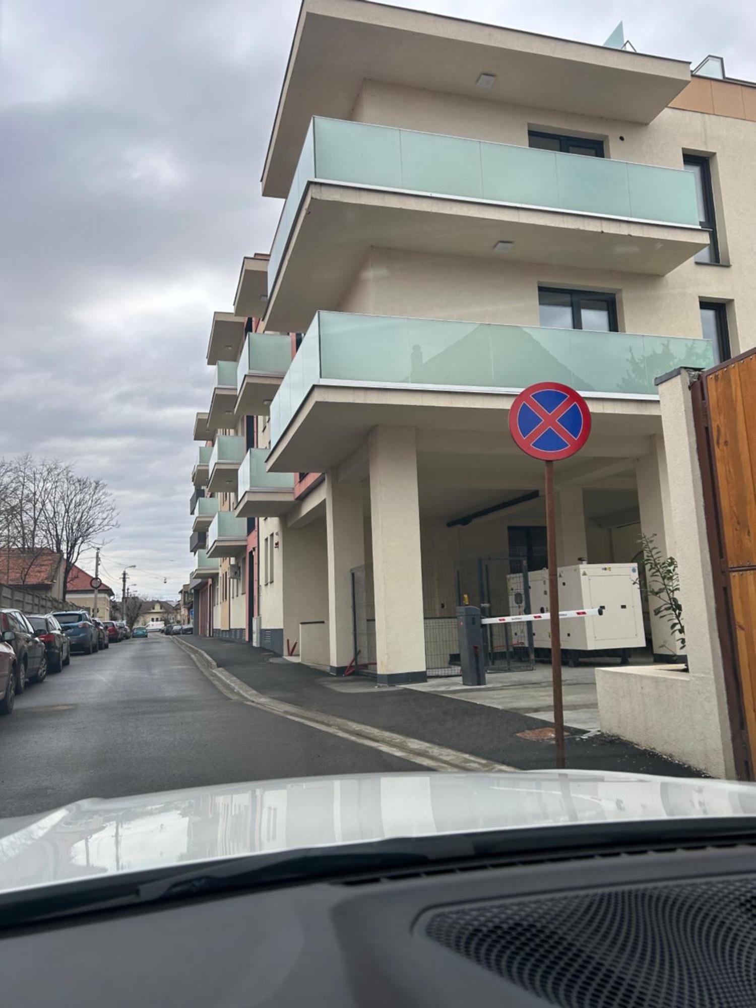 Becca'S Downtown Apartment With Private Parking Oradea Exterior foto